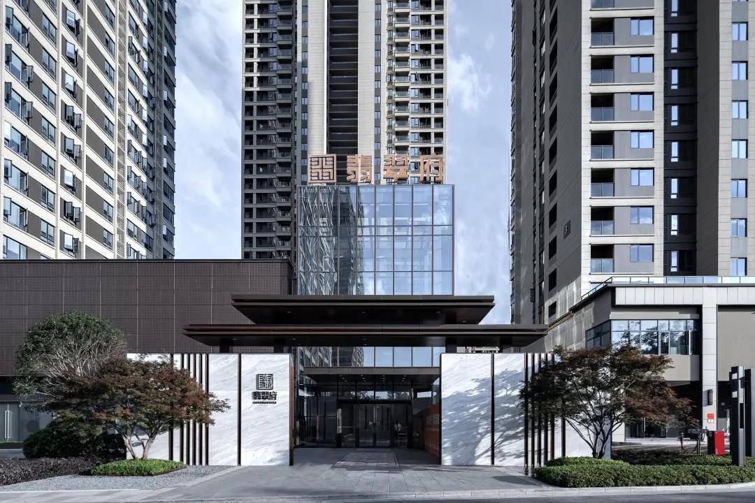 潭州故地岳麓城芯丨华润翡翠府