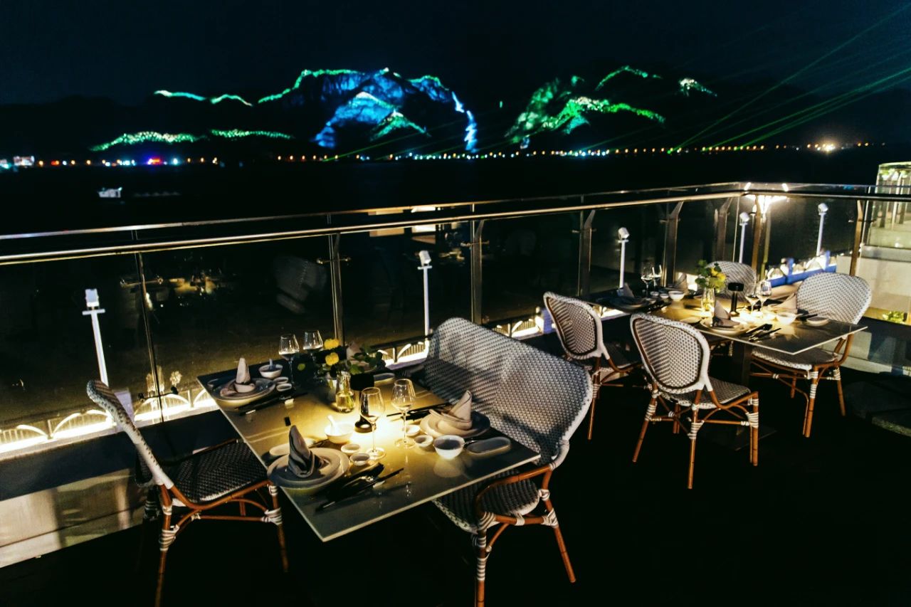温州深海黑珍珠餐厅图片