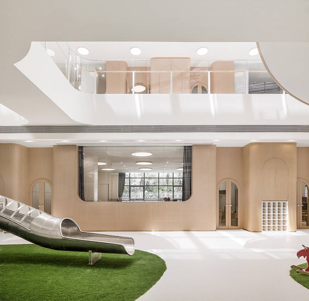 林中漫步 厦门心蒙·蒙特梭利幼儿园设计欣赏